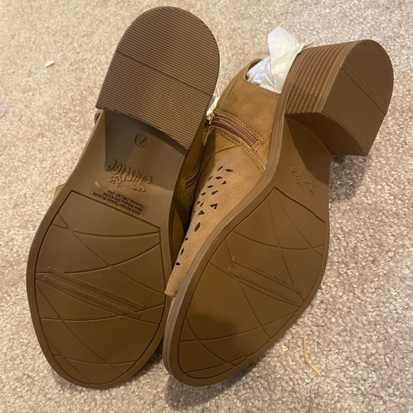 Justice Peep-Toe Zip-up Ankle Boots,  Size 7, NWT - Picture 4 of 9